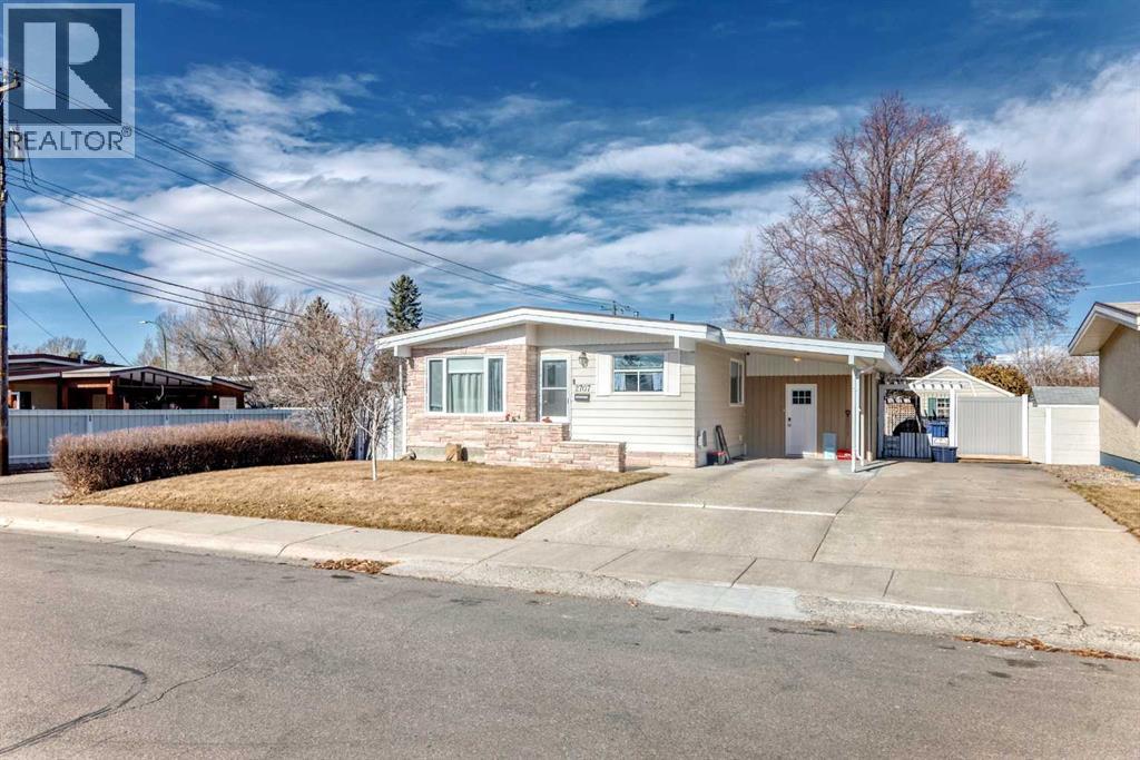 2707 7a Avenue N, Lethbridge, Alberta  T1H 1A5 - Photo 39 - A2285518