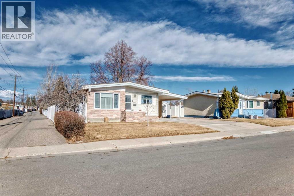 2707 7a Avenue N, Lethbridge, Alberta  T1H 1A5 - Photo 40 - A2285518