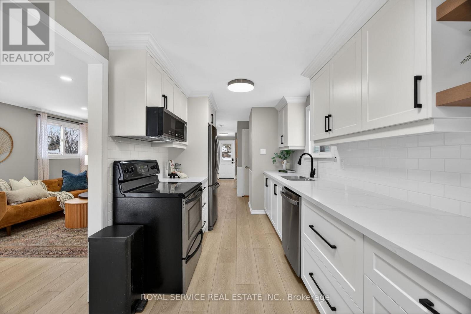 41 Hemingway Crescent, Barrie (Letitia Heights), Ontario  L4N 5G2 - Photo 16 - S12794318