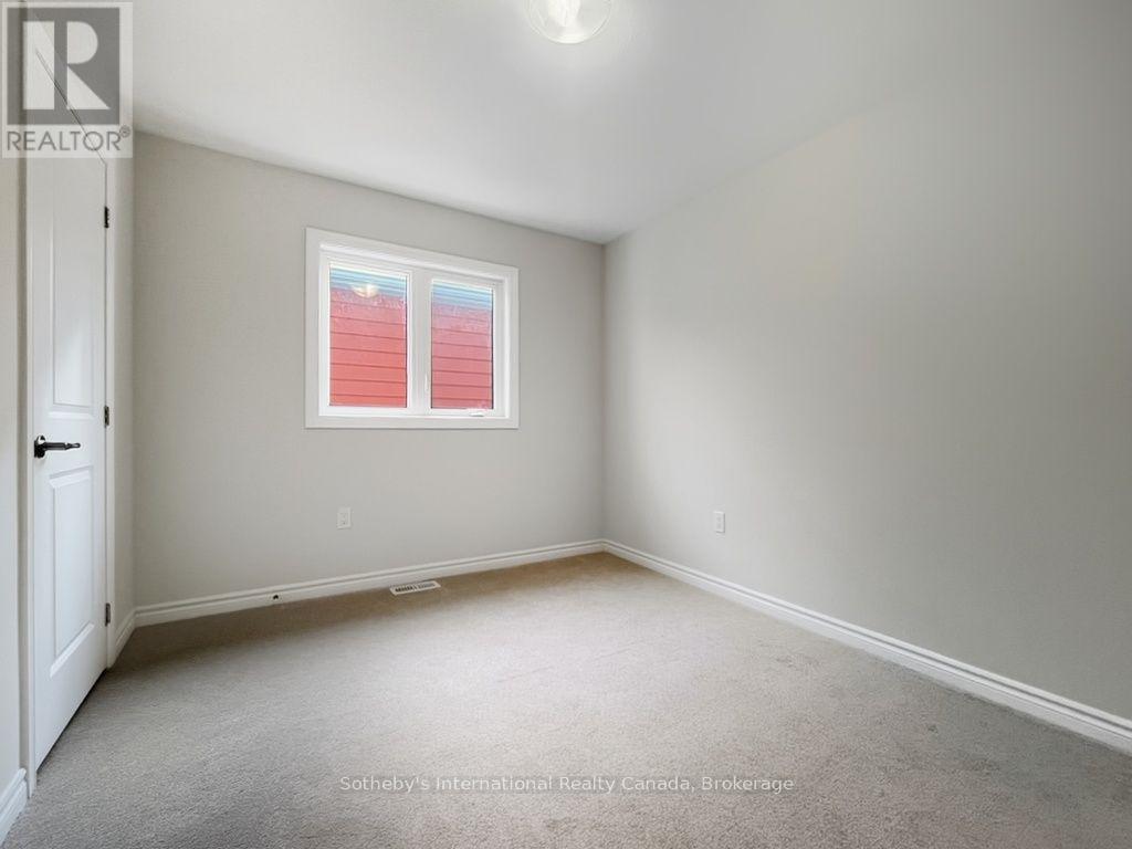 275 Beechwood Forest Lane, Gravenhurst, Ontario  P1P 1A7 - Photo 18 - X12794478