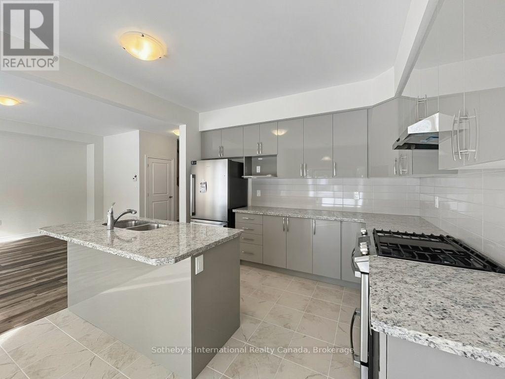 275 Beechwood Forest Lane, Gravenhurst, Ontario  P1P 1A7 - Photo 4 - X12794478