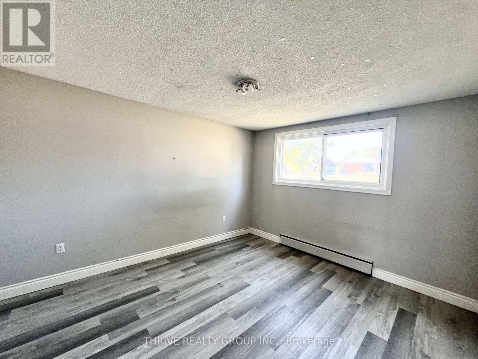 1 - 1 Balfour Place, London East, Ontario  N5W 4V7 - Photo 6 - X12794456