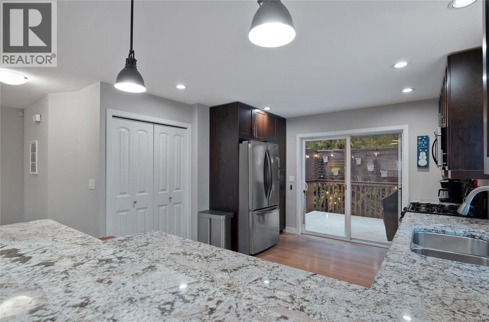 367 Applewood Cres, Nanaimo, British Columbia  V9R 0A6 - Photo 5 - 1026146