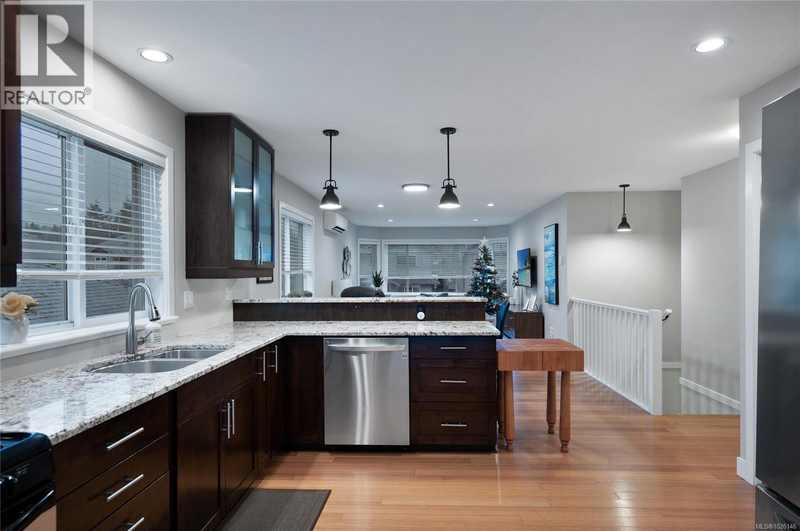 367 Applewood Cres, Nanaimo, British Columbia  V9R 0A6 - Photo 7 - 1026146