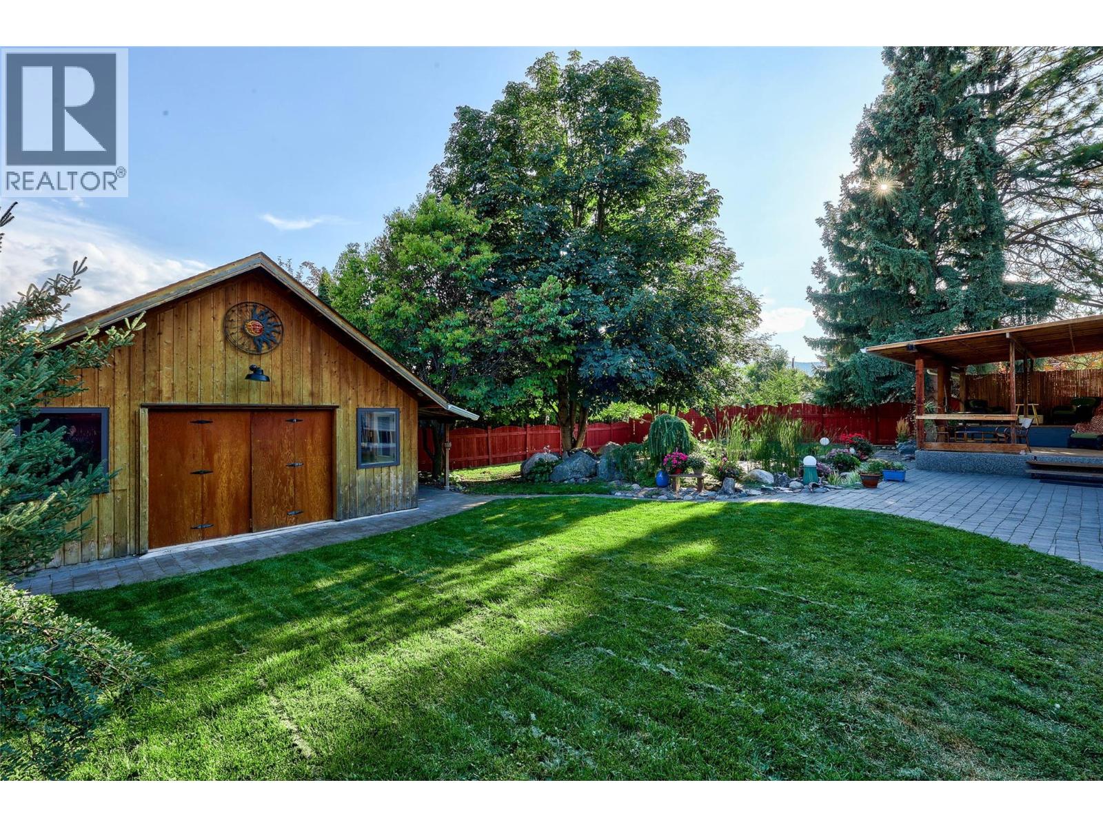 1926 Greaves Avenue, Merritt, British Columbia  V1K 1J3 - Photo 38 - 10376189