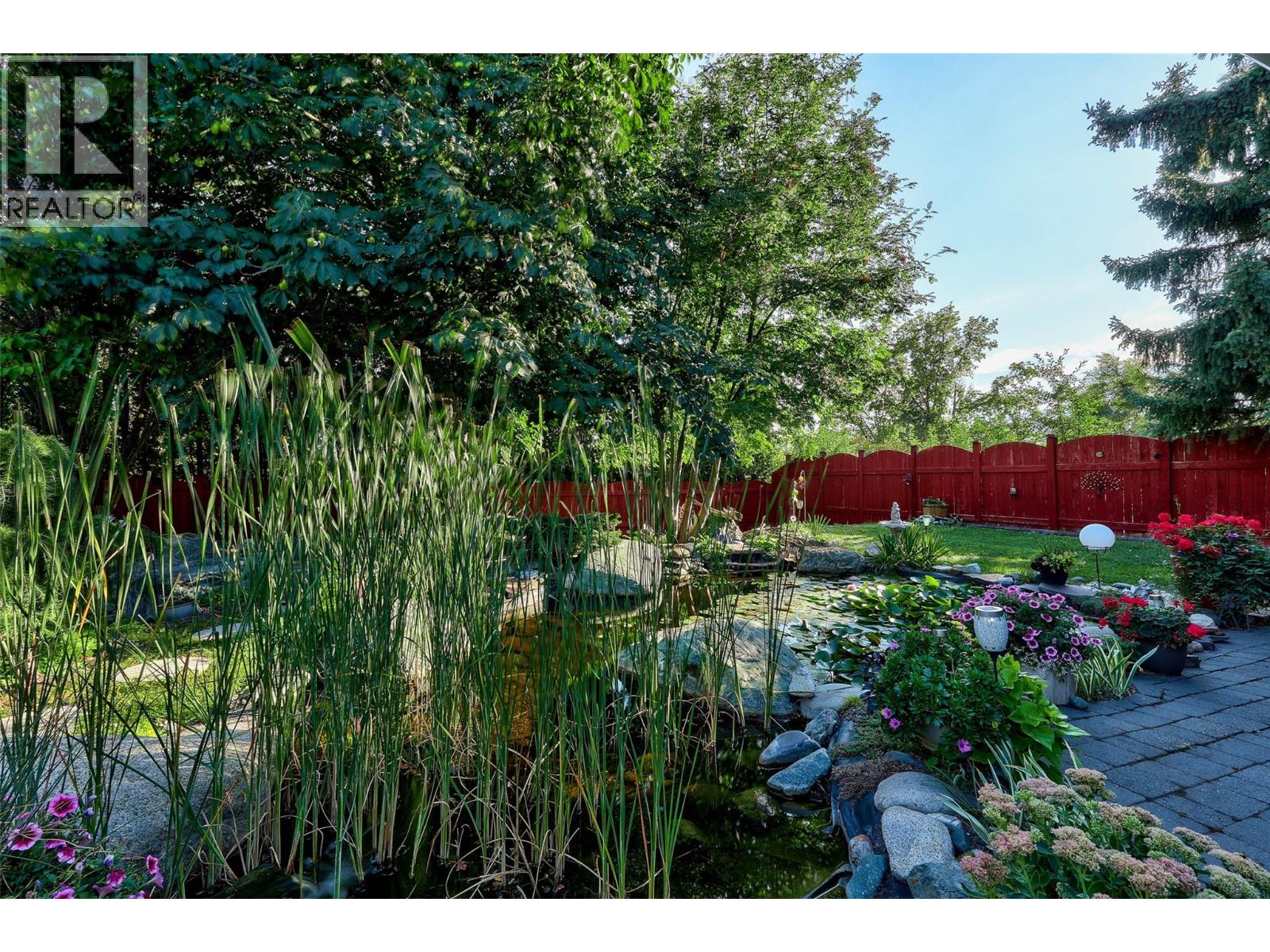 1926 Greaves Avenue, Merritt, British Columbia  V1K 1J3 - Photo 35 - 10376189