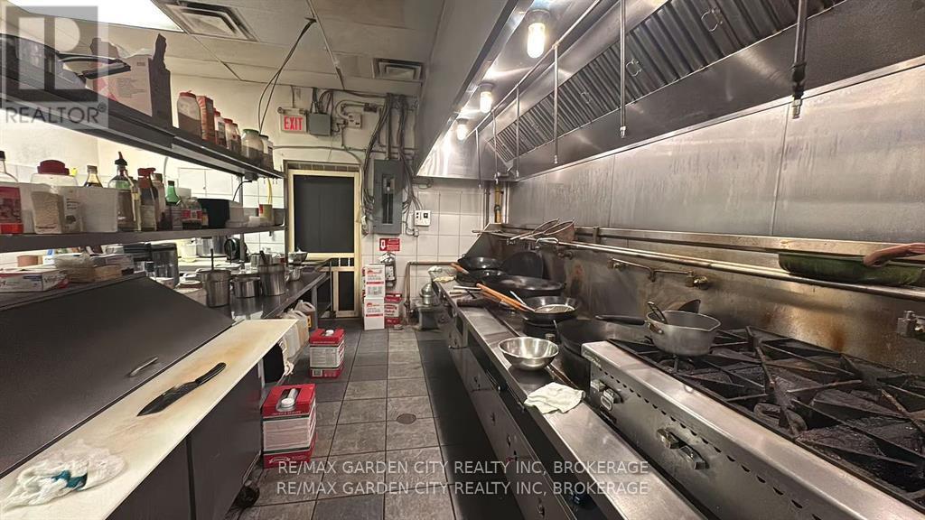 7 - 100 Fourth Avenue, St. Catharines, Ontario  L2S 3Z5 - Photo 14 - X12794398