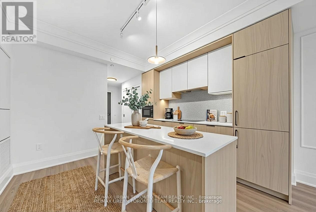 1008 - 123 PORTLAND STREET, Toronto, Ontario