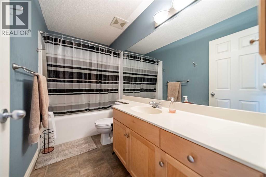 16 Tuscany Ridge Place Nw, Calgary, Alberta  T3L 2K7 - Photo 29 - A2286494