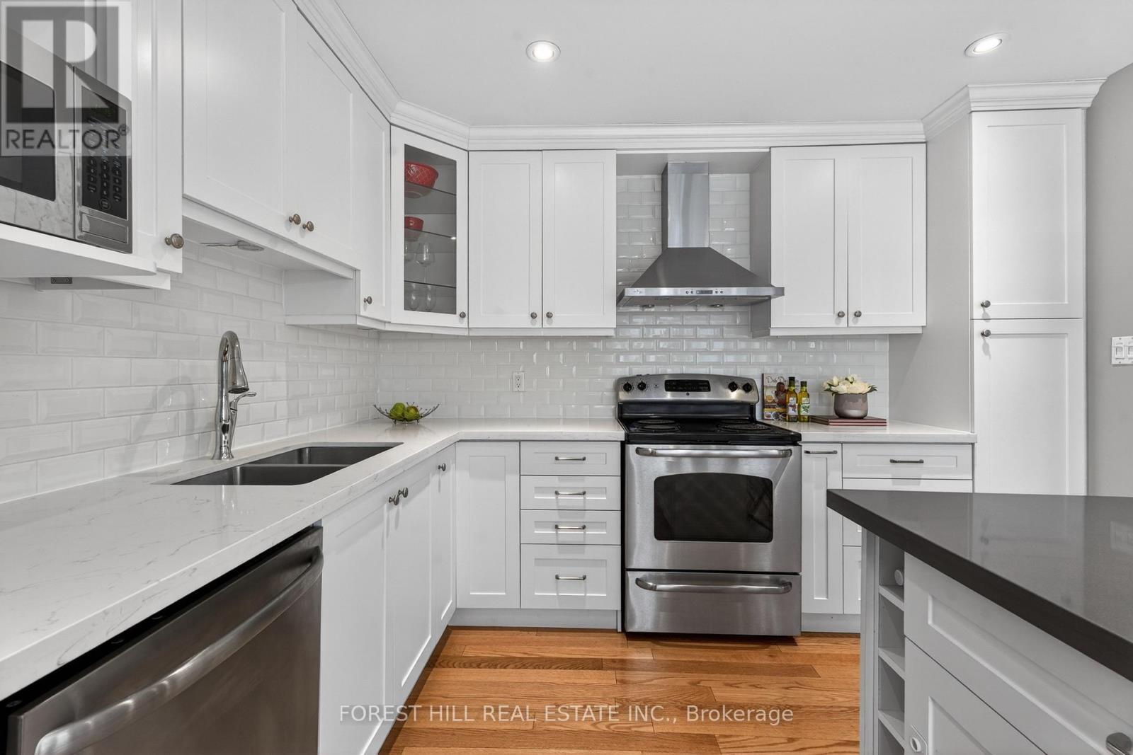 37 Rainbow Creek Way, Toronto, Ontario  M2K 2T9 - Photo 13 - C12794332