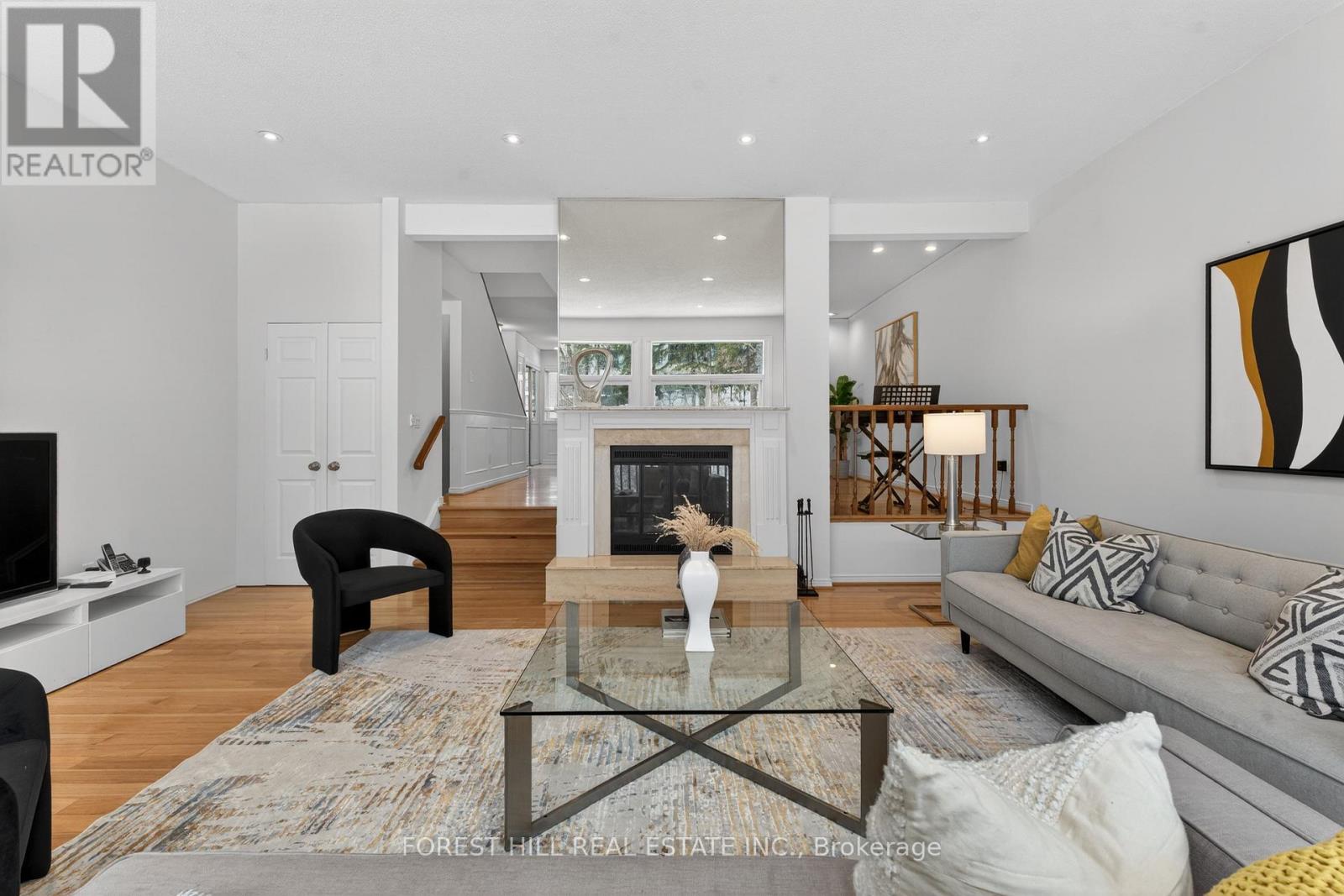 37 Rainbow Creek Way, Toronto, Ontario  M2K 2T9 - Photo 3 - C12794332