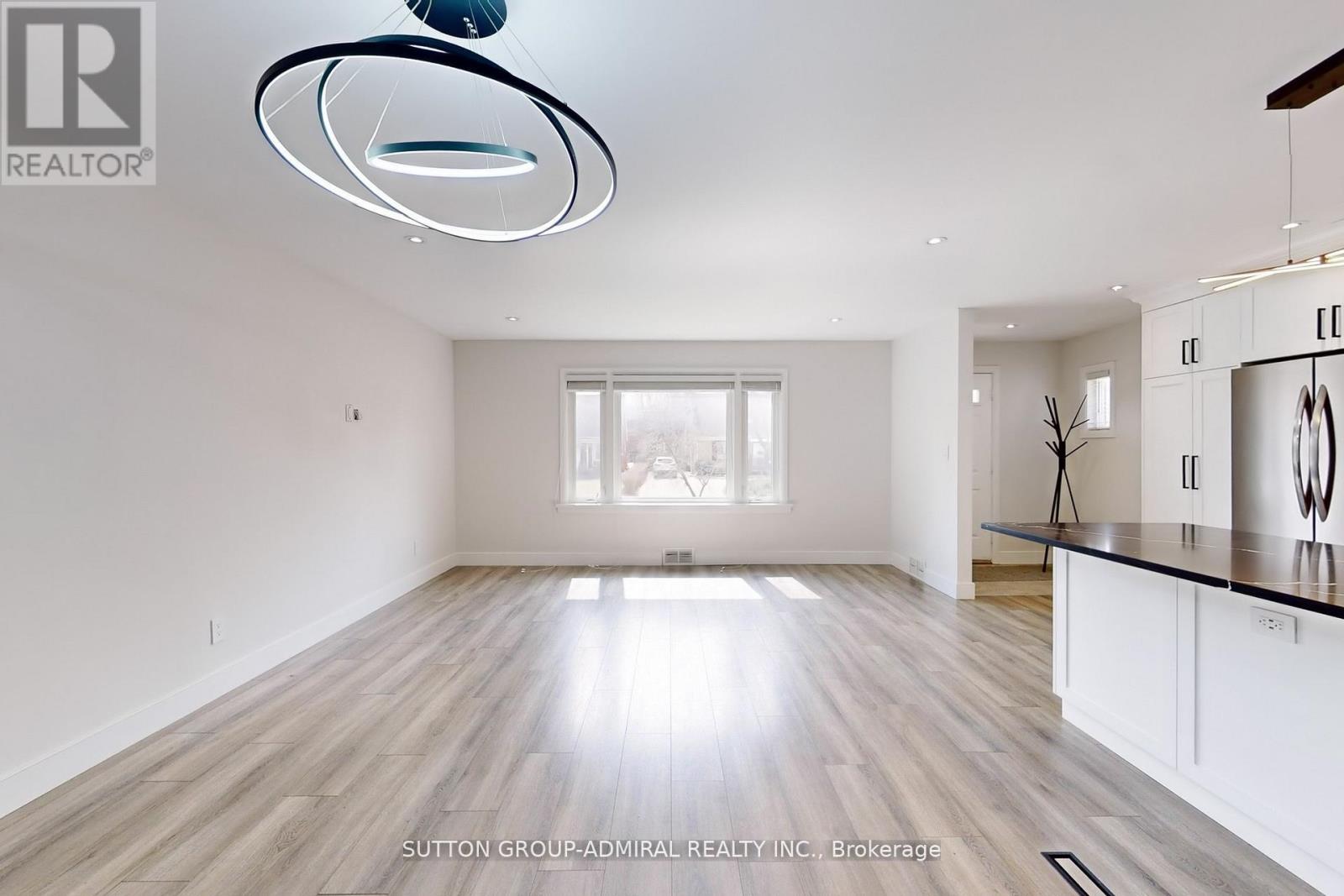 76 Ridgevale Drive, Toronto, Ontario  M6A 1L1 - Photo 5 - C12794334