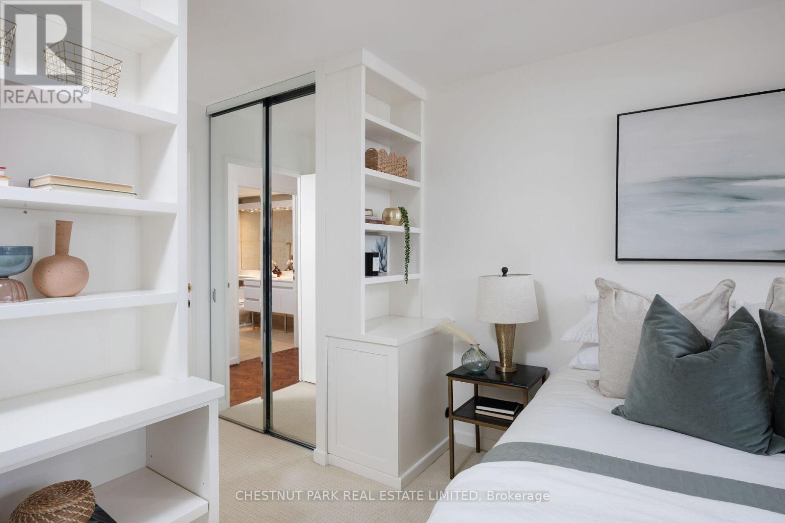 1903 - 62 Wellesley Street W, Toronto, Ontario  M5S 2X3 - Photo 25 - C12794386