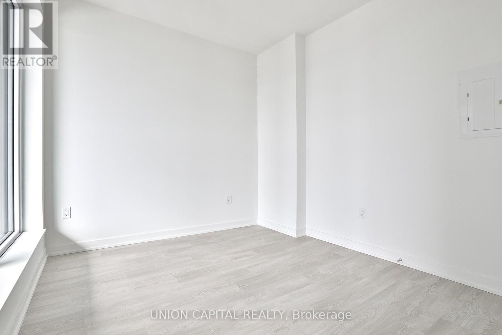 1405 - 1 Quarrington Lane, Toronto, Ontario  M3C 0S4 - Photo 18 - C12794462