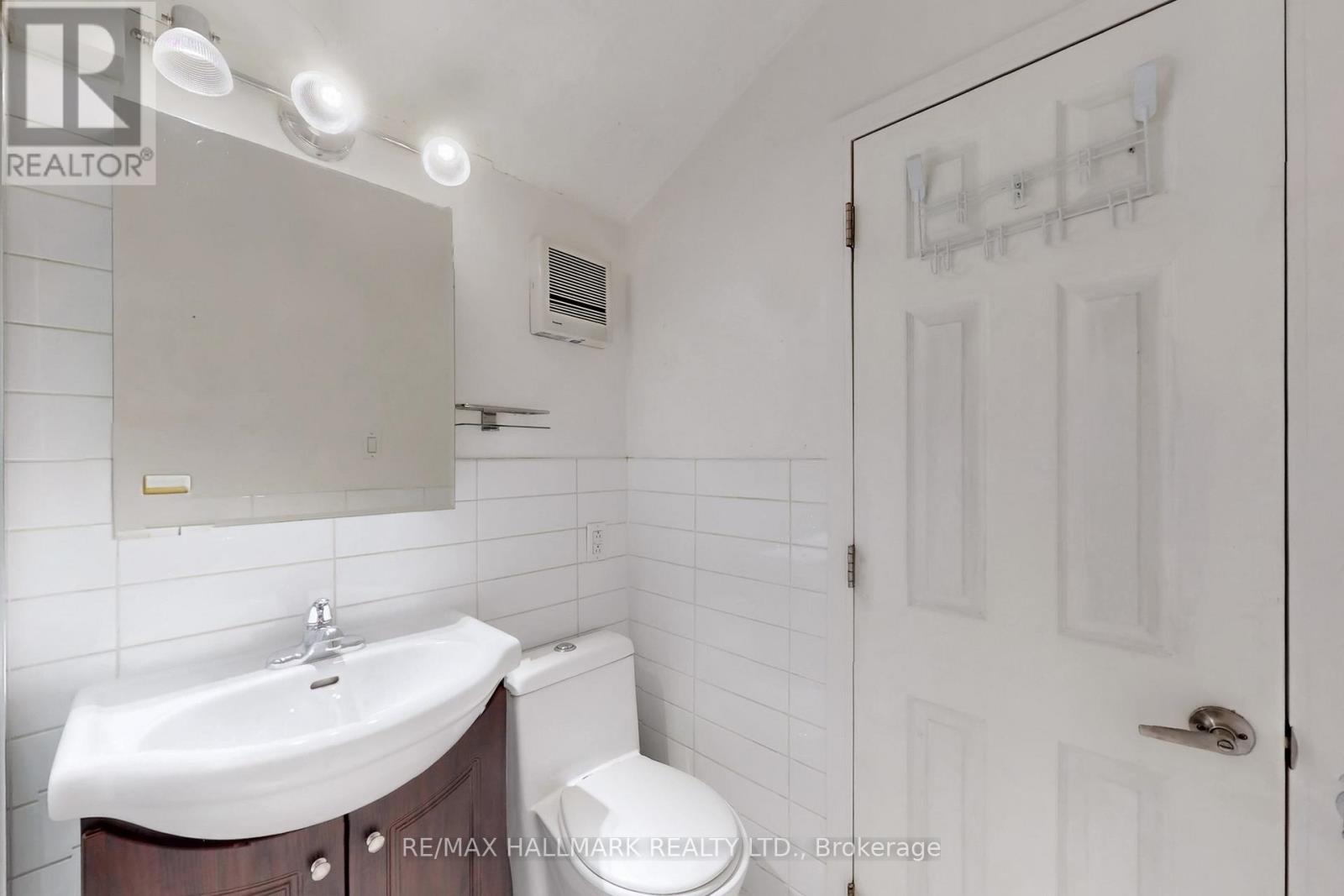 1 - 557 Parliament Street, Toronto, Ontario  M4X 1P7 - Photo 13 - C12794476