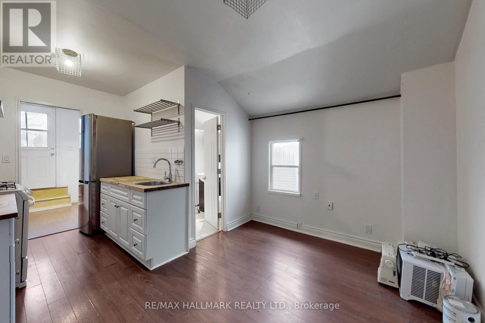 1 - 557 Parliament Street, Toronto, Ontario  M4X 1P7 - Photo 2 - C12794476