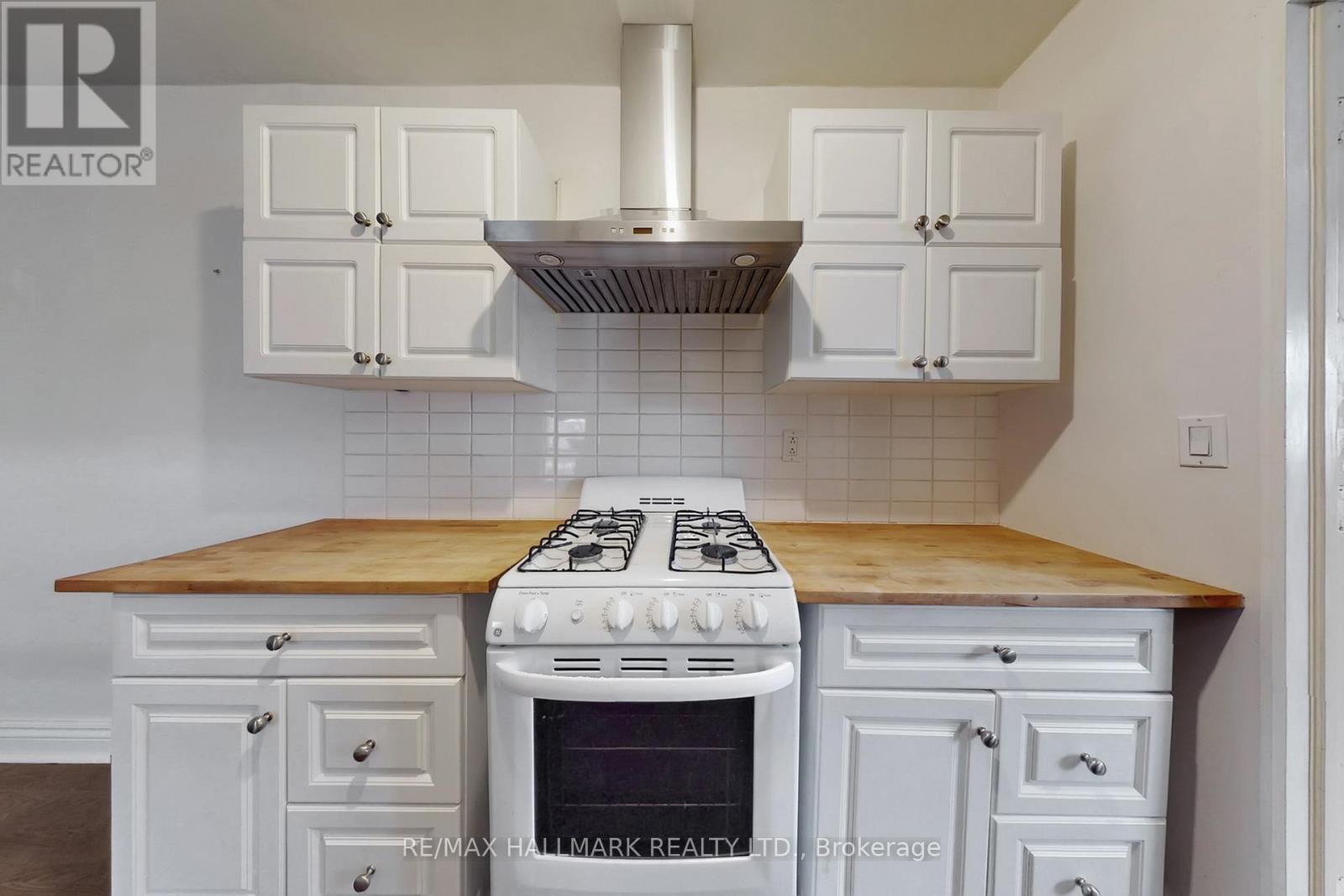 1 - 557 Parliament Street, Toronto, Ontario  M4X 1P7 - Photo 6 - C12794476