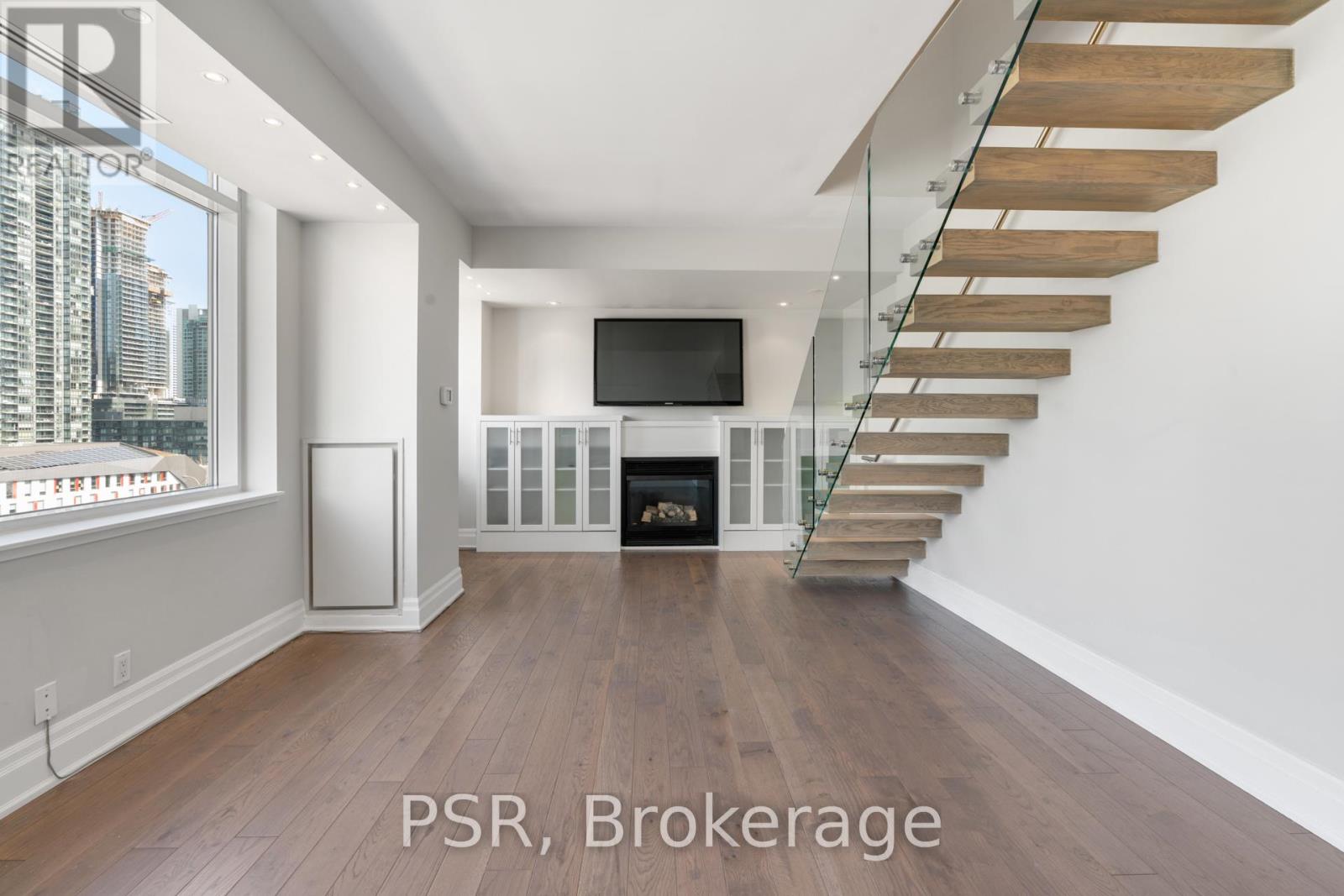 1008w - 500 Queens Quay W, Toronto, Ontario  M5V 3K8 - Photo 4 - C12794484