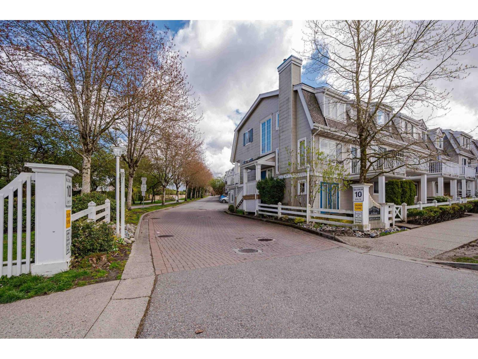 27 8890 Walnut Grove Drive, Langley, British Columbia  V1M 3W4 - Photo 2 - R3089687