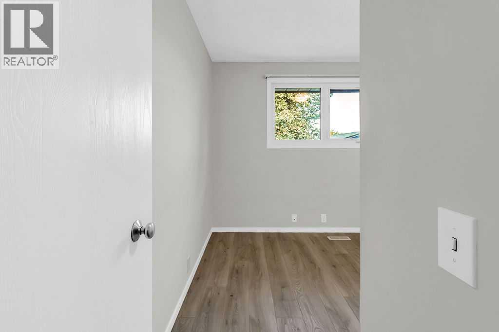 10 Radcliffe Crescent Se, Calgary, Alberta  T2Z 5X2 - Photo 15 - A2283236