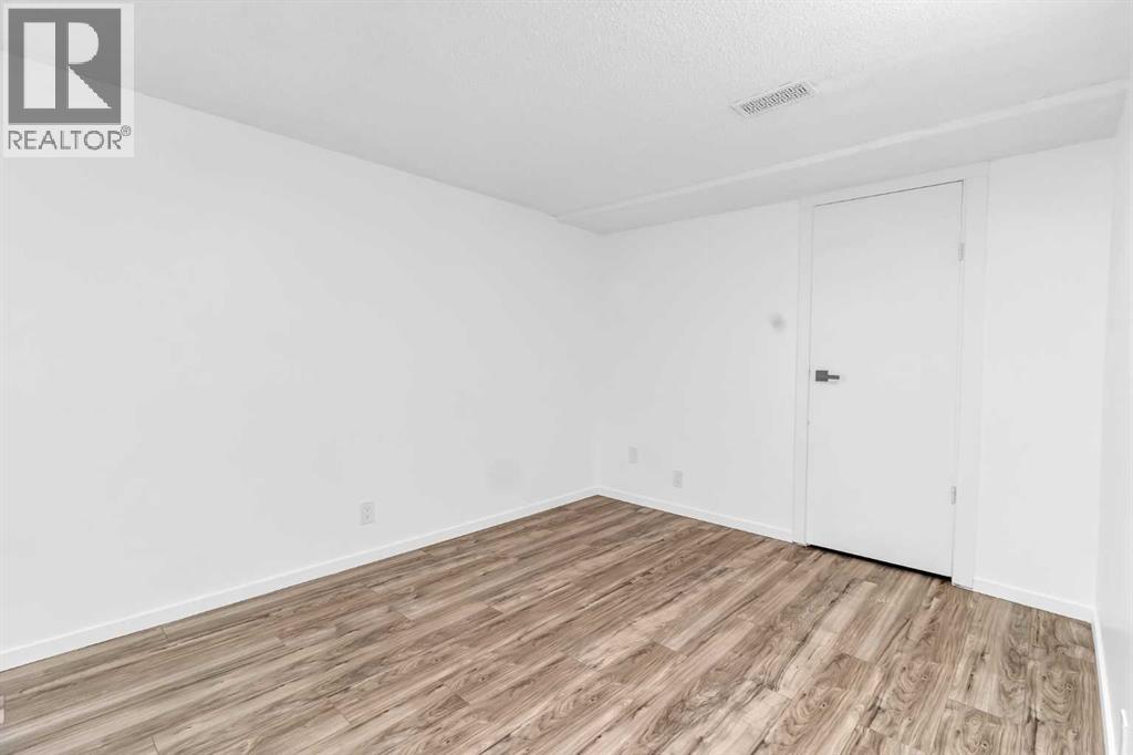 10 Radcliffe Crescent Se, Calgary, Alberta  T2Z 5X2 - Photo 33 - A2283236