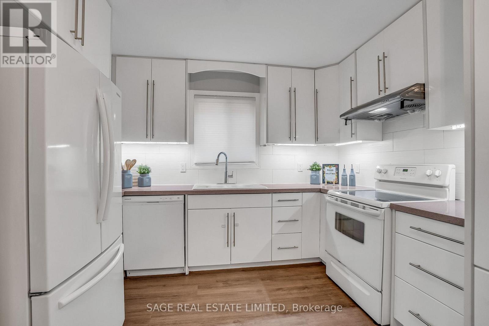 78 Heale Avenue, Toronto, Ontario  M1N 3X8 - Photo 7 - E12794494