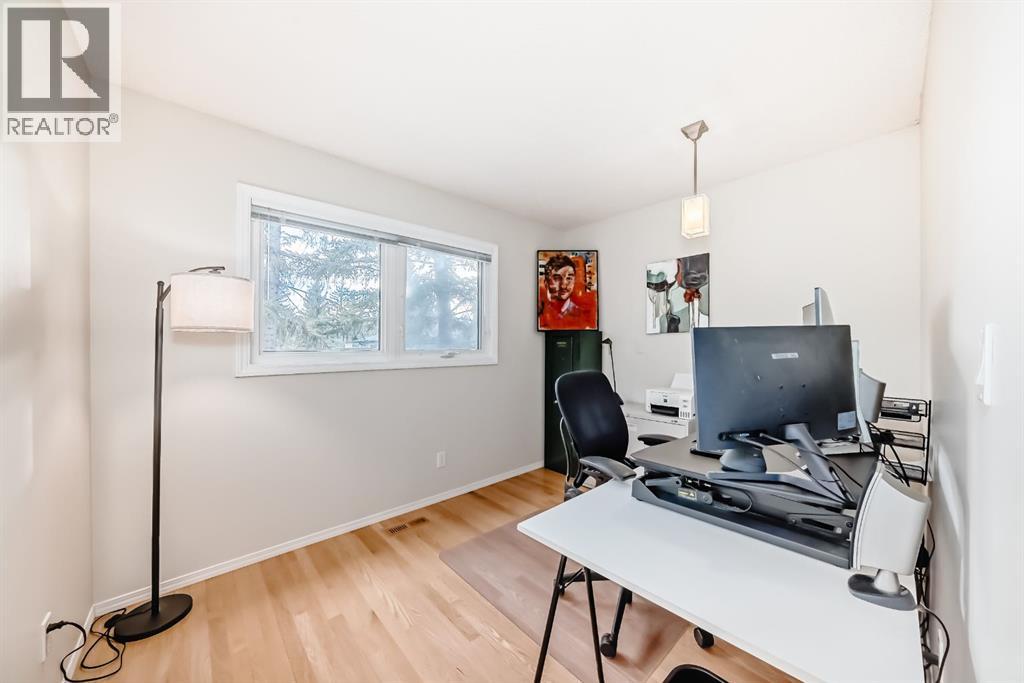 3707 37 Street Nw, Calgary, Alberta  T2L 2J2 - Photo 37 - A2286097