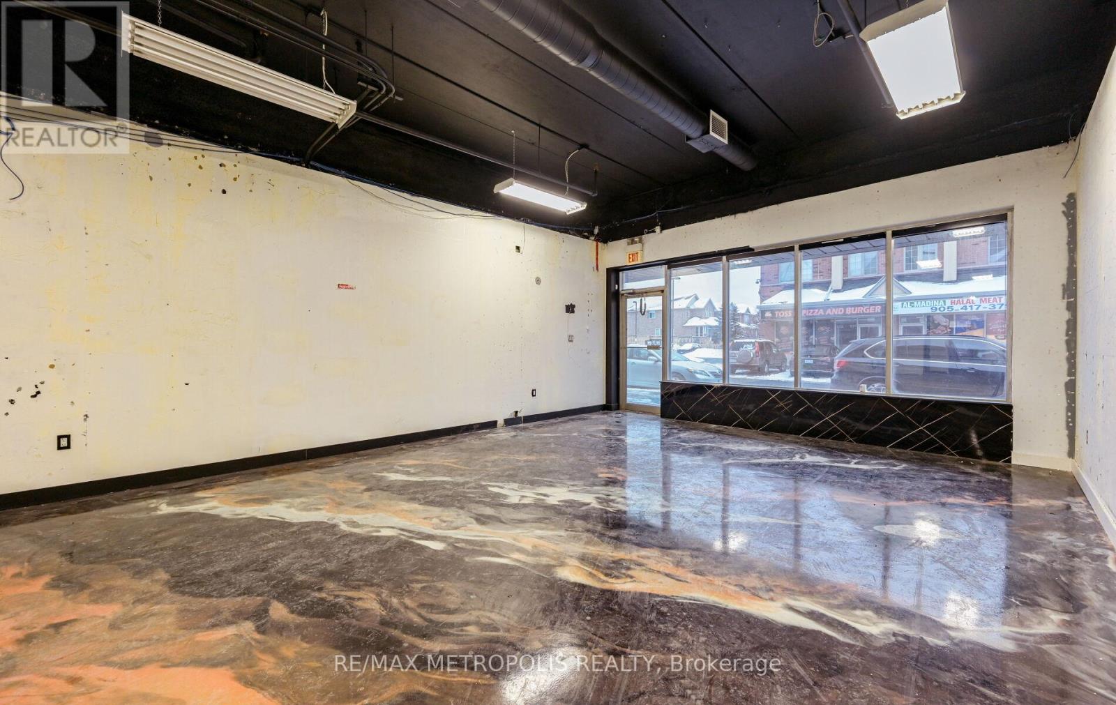 18 - 9699 Jane Street, Vaughan, Ontario  L6A 0A4 - Photo 10 - N12794416