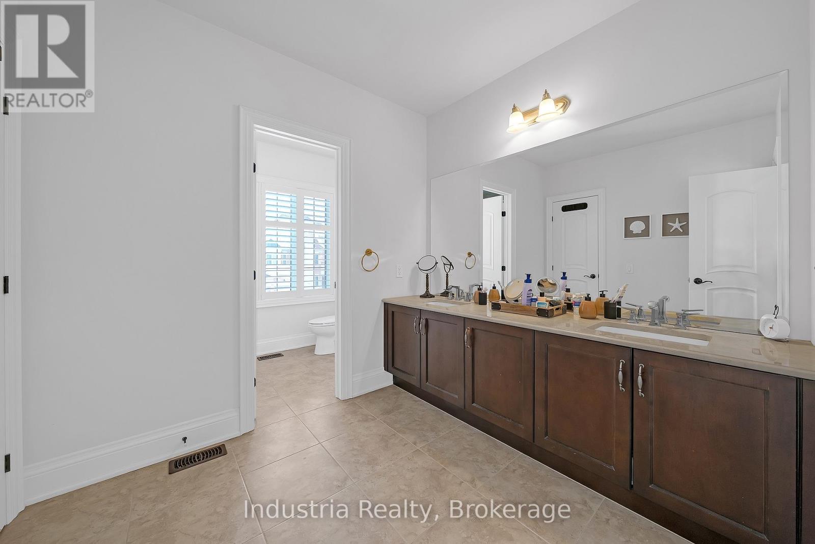 77 Chuck Ormsby Crescent, King, Ontario  L7B 0A9 - Photo 42 - N12794470