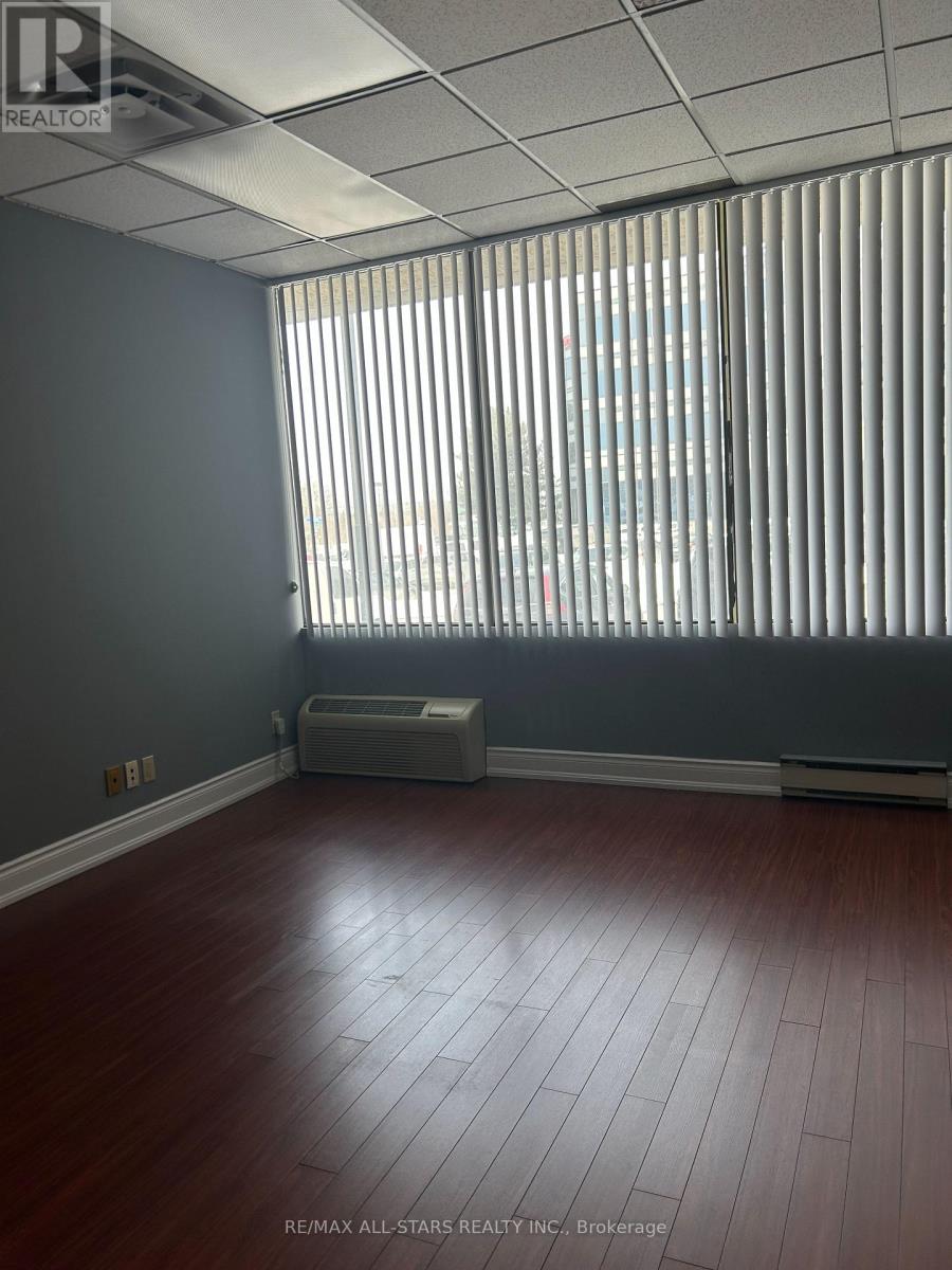 106 - 65 International Boulevard, Toronto, Ontario  M9W 6L9 - Photo 11 - W12794294