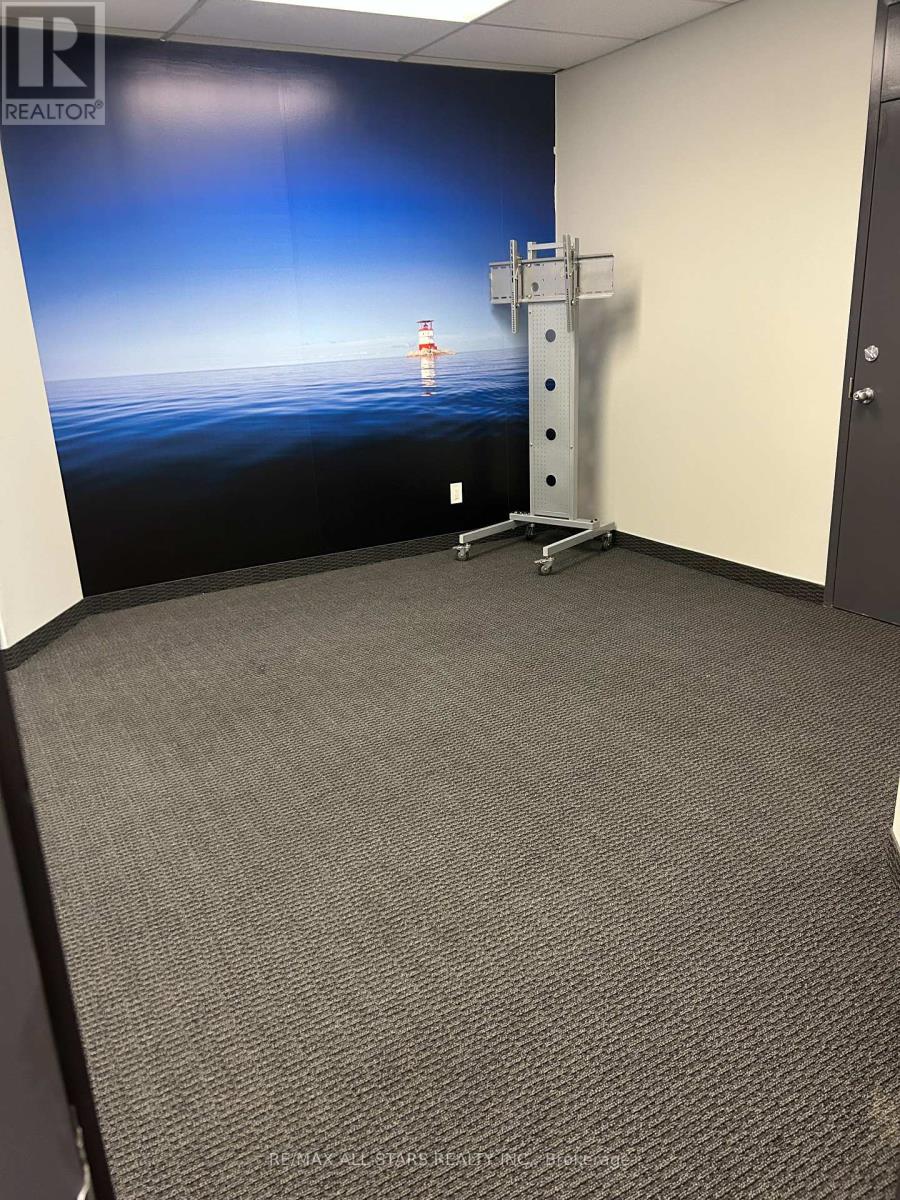 101 - 65 International Boulevard, Toronto, Ontario  M9W 6L9 - Photo 7 - W12794296