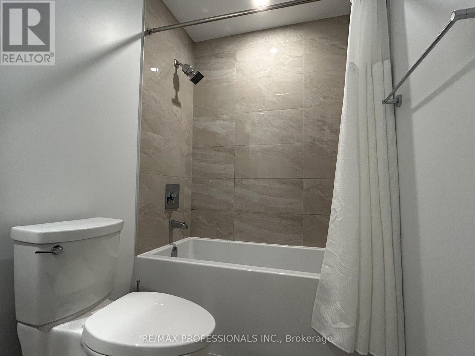 1816 - 1928 Lake Shore Boulevard W, Toronto, Ontario  M6S 1A1 - Photo 9 - W12794352