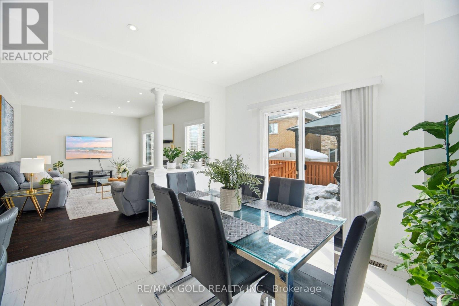 50 Long Meadow Road, Brampton, Ontario  L6P 1Z8 - Photo 15 - W12794356