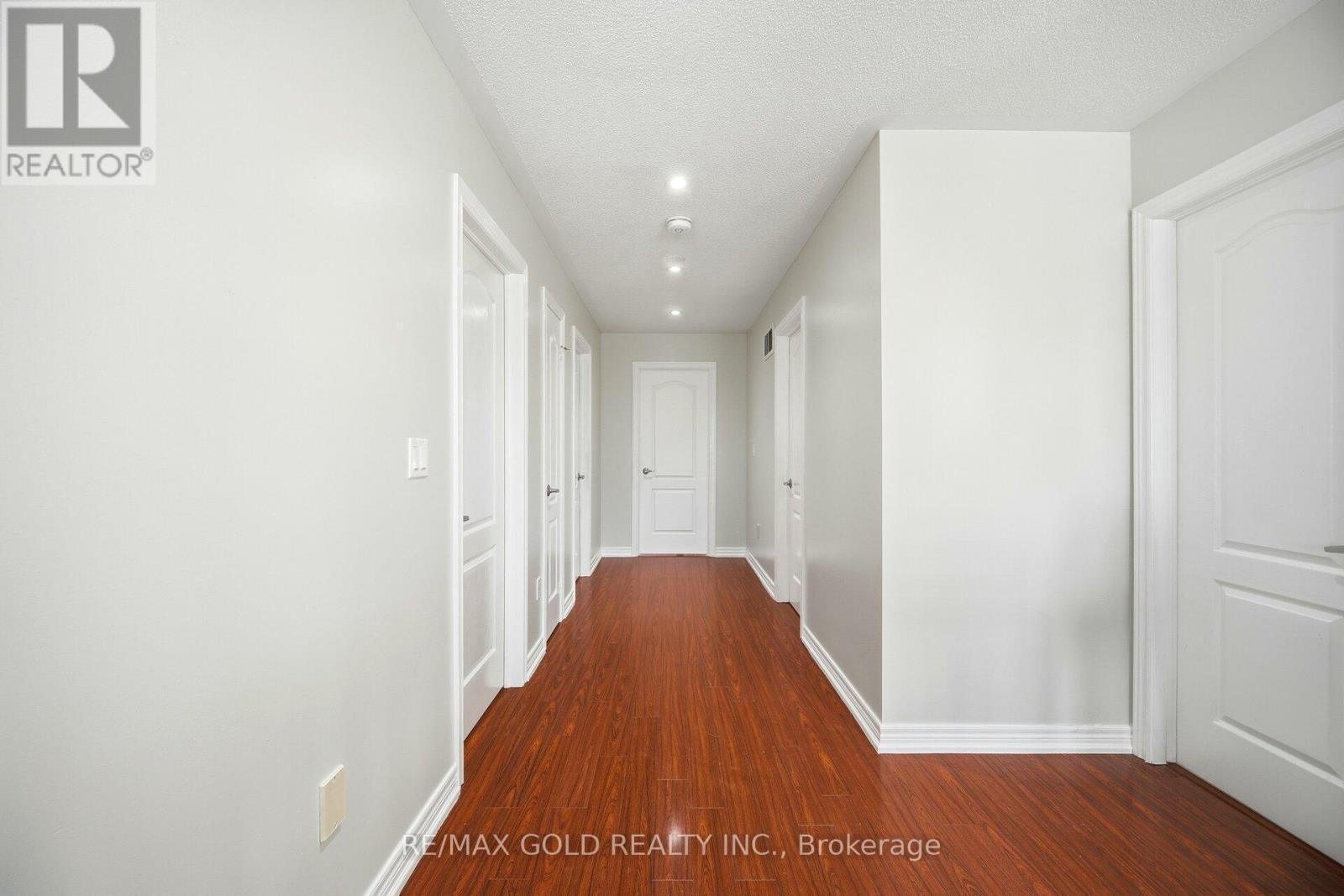 50 Long Meadow Road, Brampton, Ontario  L6P 1Z8 - Photo 24 - W12794356