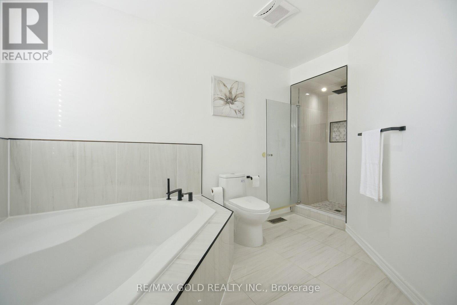 50 Long Meadow Road, Brampton, Ontario  L6P 1Z8 - Photo 29 - W12794356