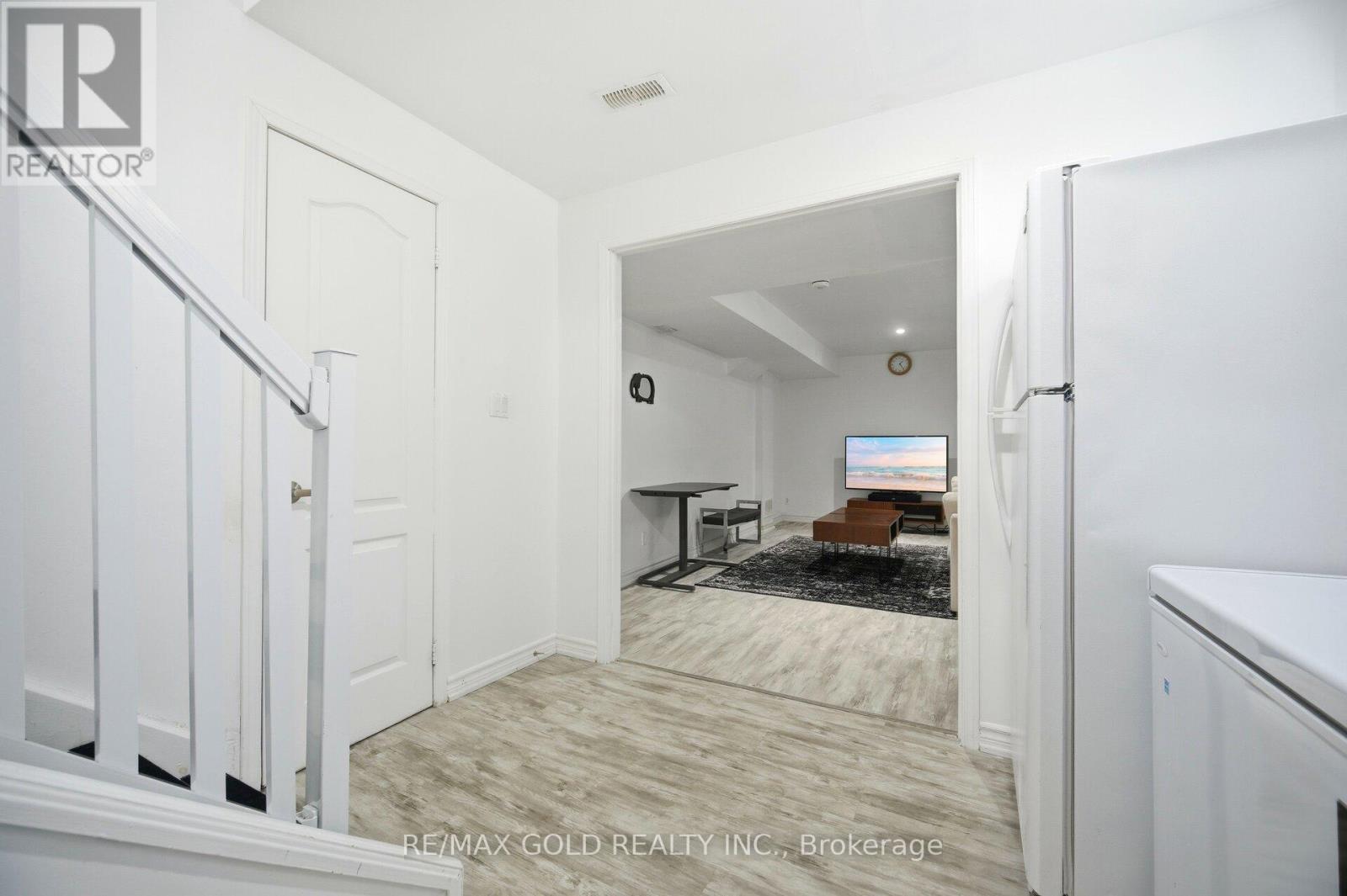 50 Long Meadow Road, Brampton, Ontario  L6P 1Z8 - Photo 32 - W12794356