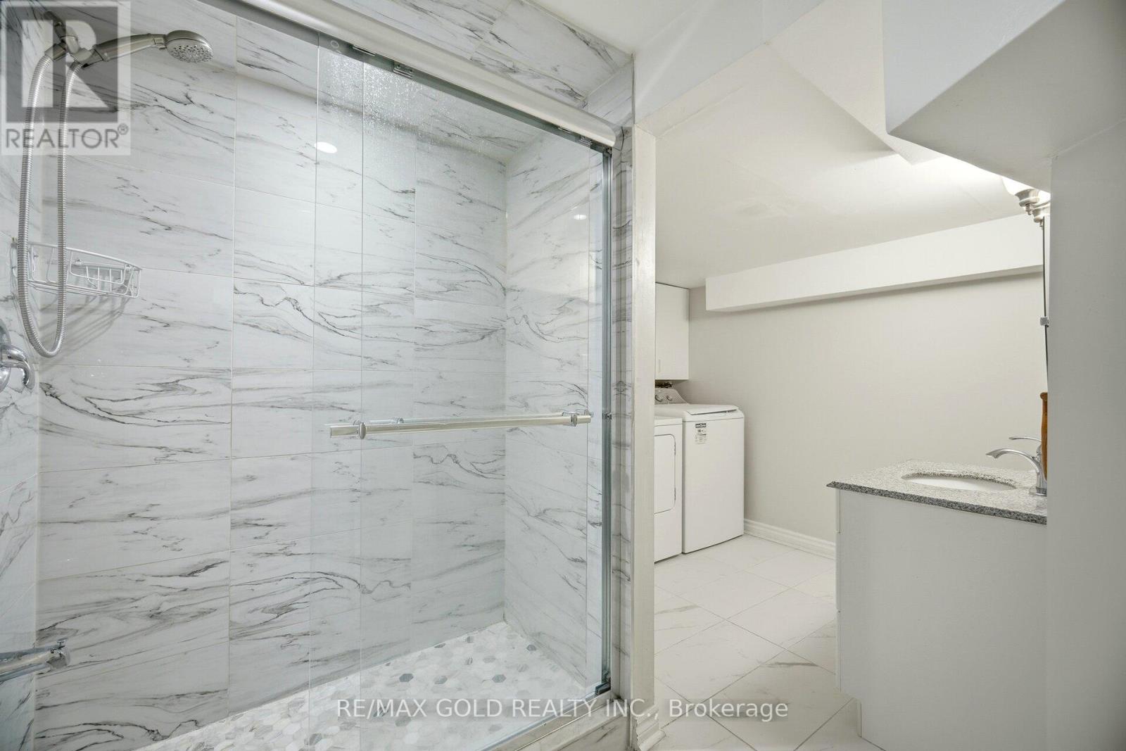 50 Long Meadow Road, Brampton, Ontario  L6P 1Z8 - Photo 41 - W12794356