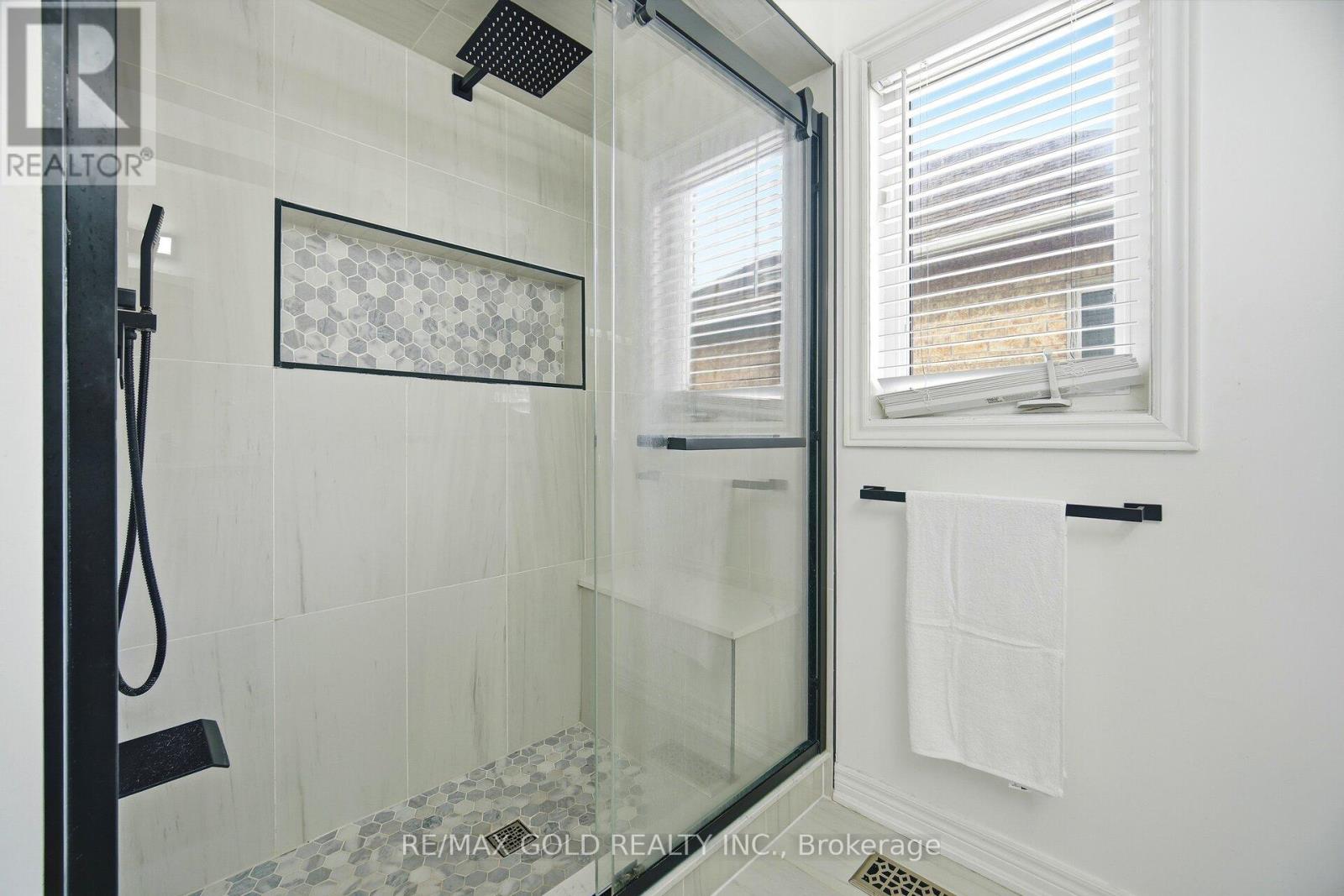 50 Long Meadow Road, Brampton, Ontario  L6P 1Z8 - Photo 46 - W12794356