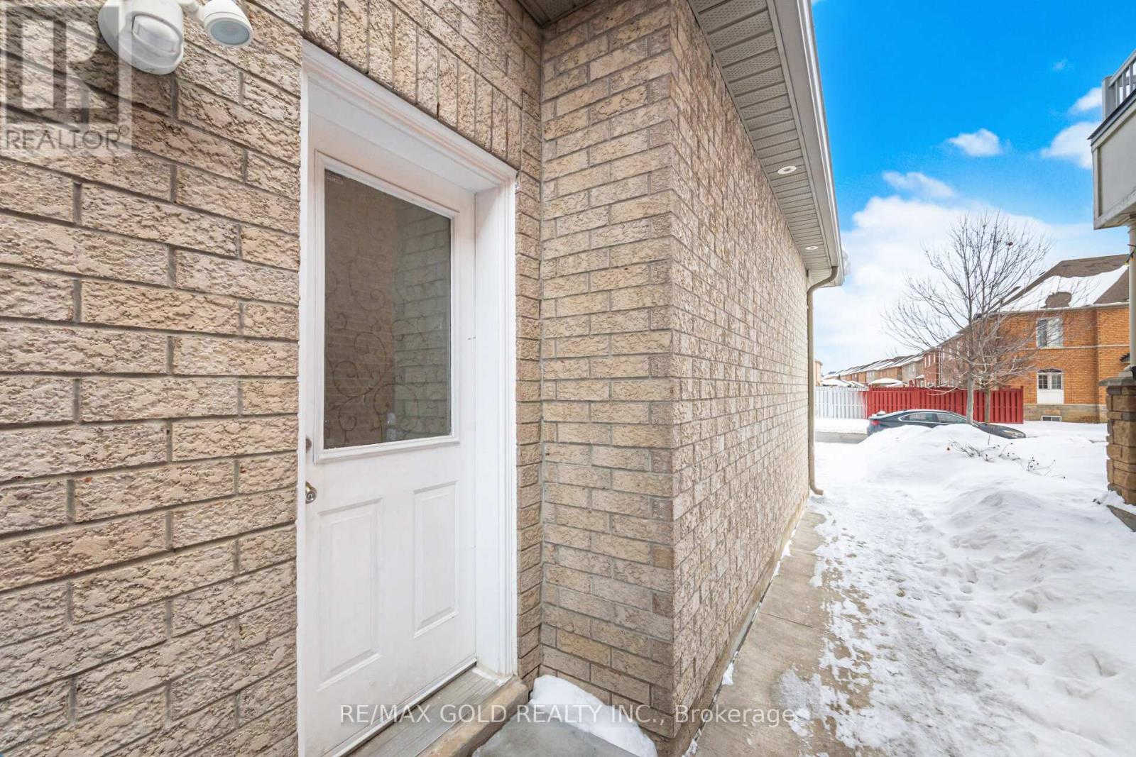 50 Long Meadow Road, Brampton, Ontario  L6P 1Z8 - Photo 47 - W12794356