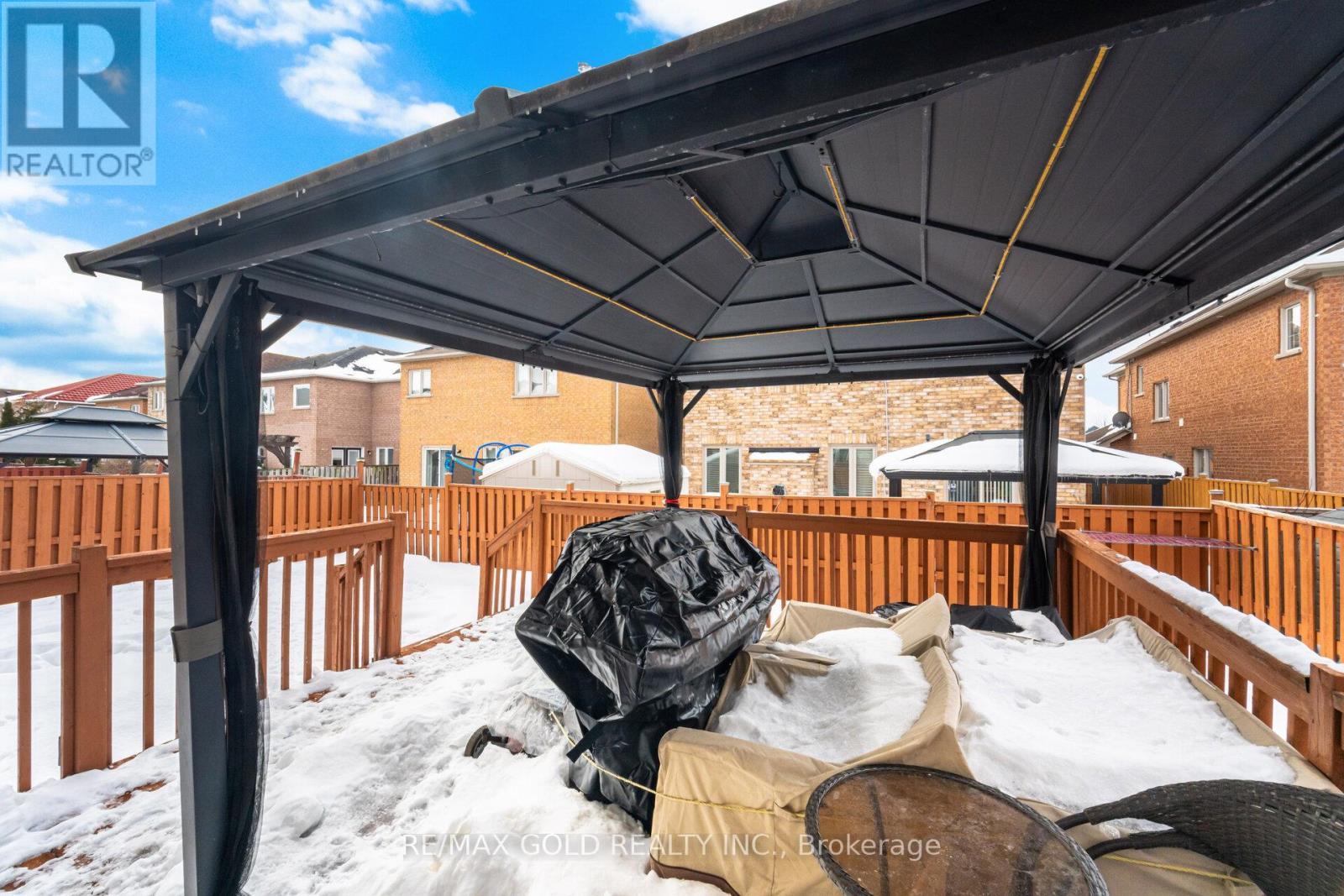 50 Long Meadow Road, Brampton, Ontario  L6P 1Z8 - Photo 48 - W12794356