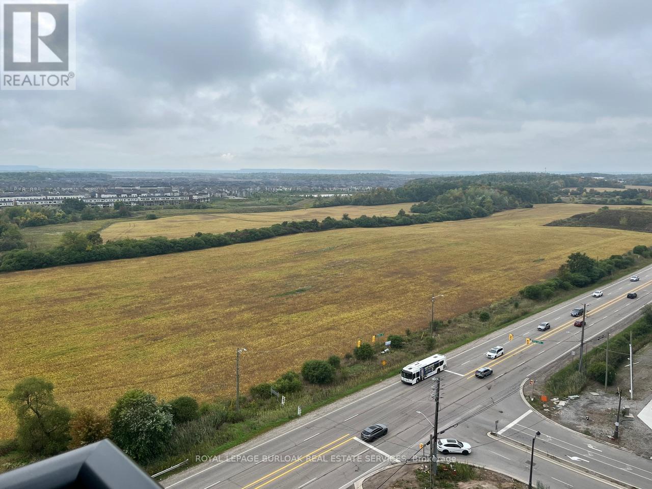 1406 - 3079 Trafalgar Road, Oakville, Ontario  L6H 8C5 - Photo 11 - W12794364