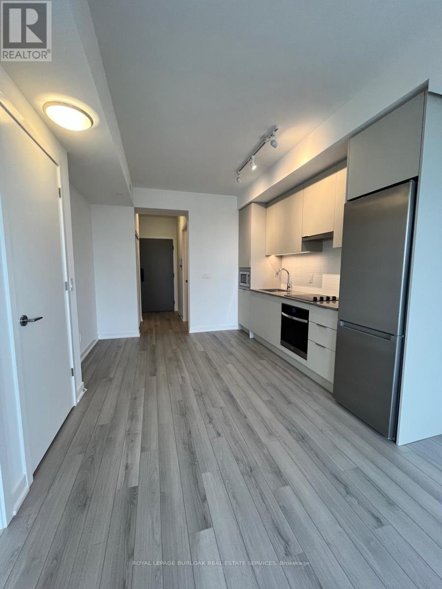 1406 - 3079 Trafalgar Road, Oakville, Ontario  L6H 8C5 - Photo 2 - W12794364