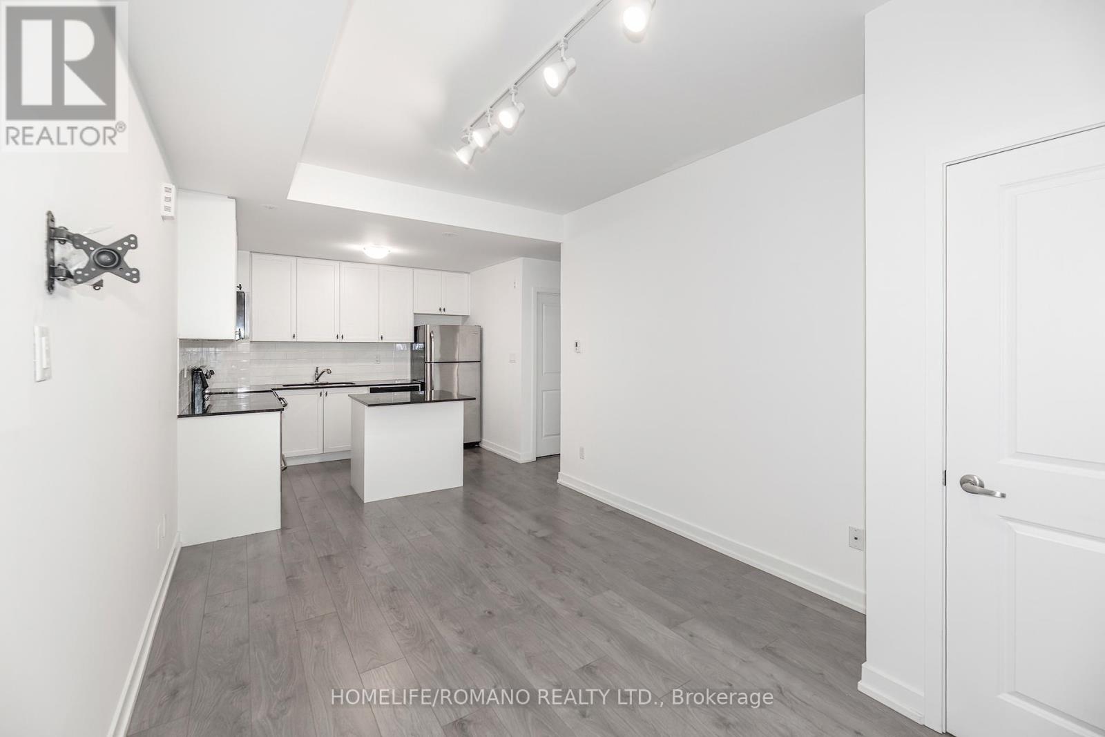 6b - 867 Wilson Avenue, Toronto, Ontario  M3K 0A4 - Photo 10 - W12794366