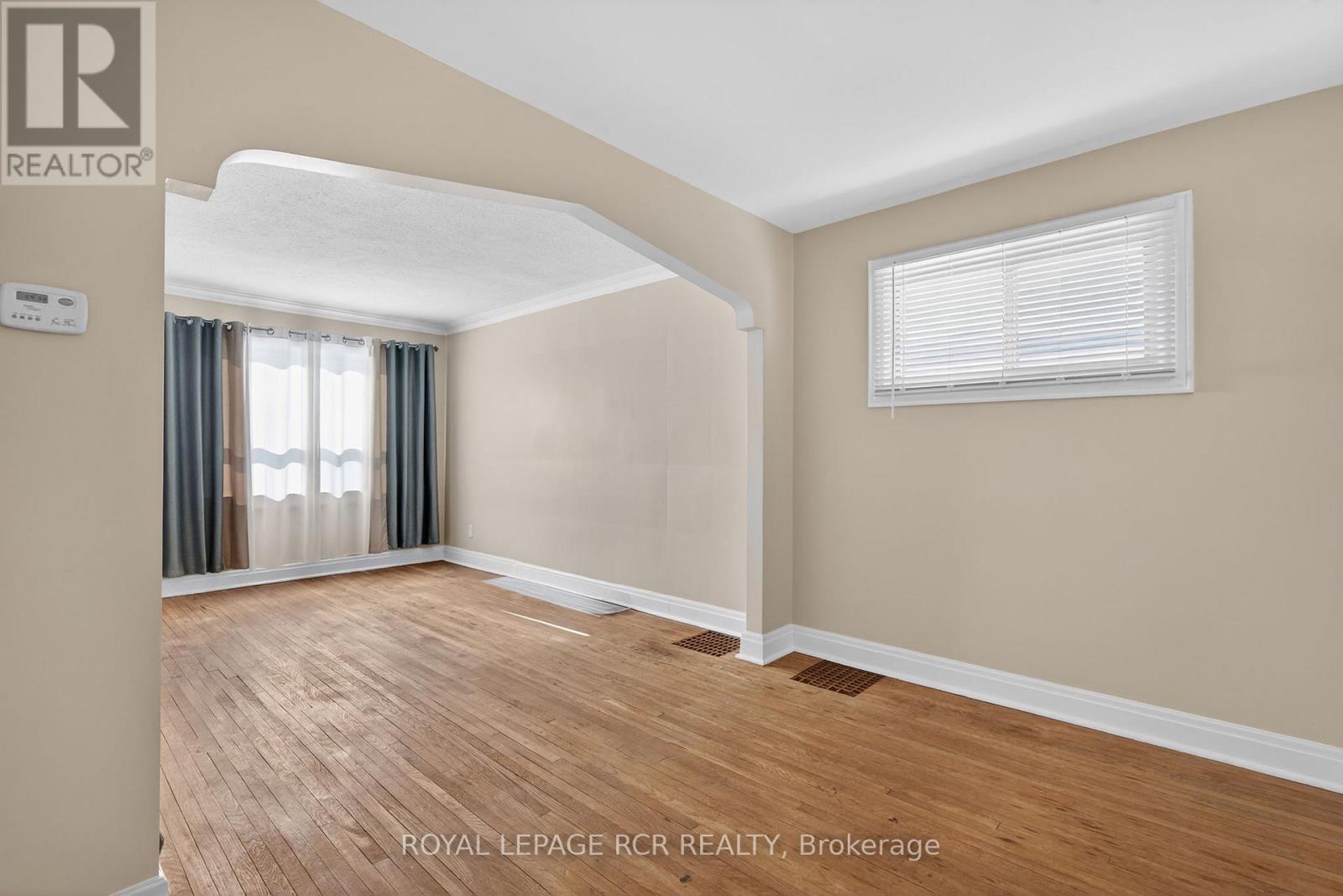 64 Schell Avenue, Toronto, Ontario  M6E 2S9 - Photo 16 - W12794388