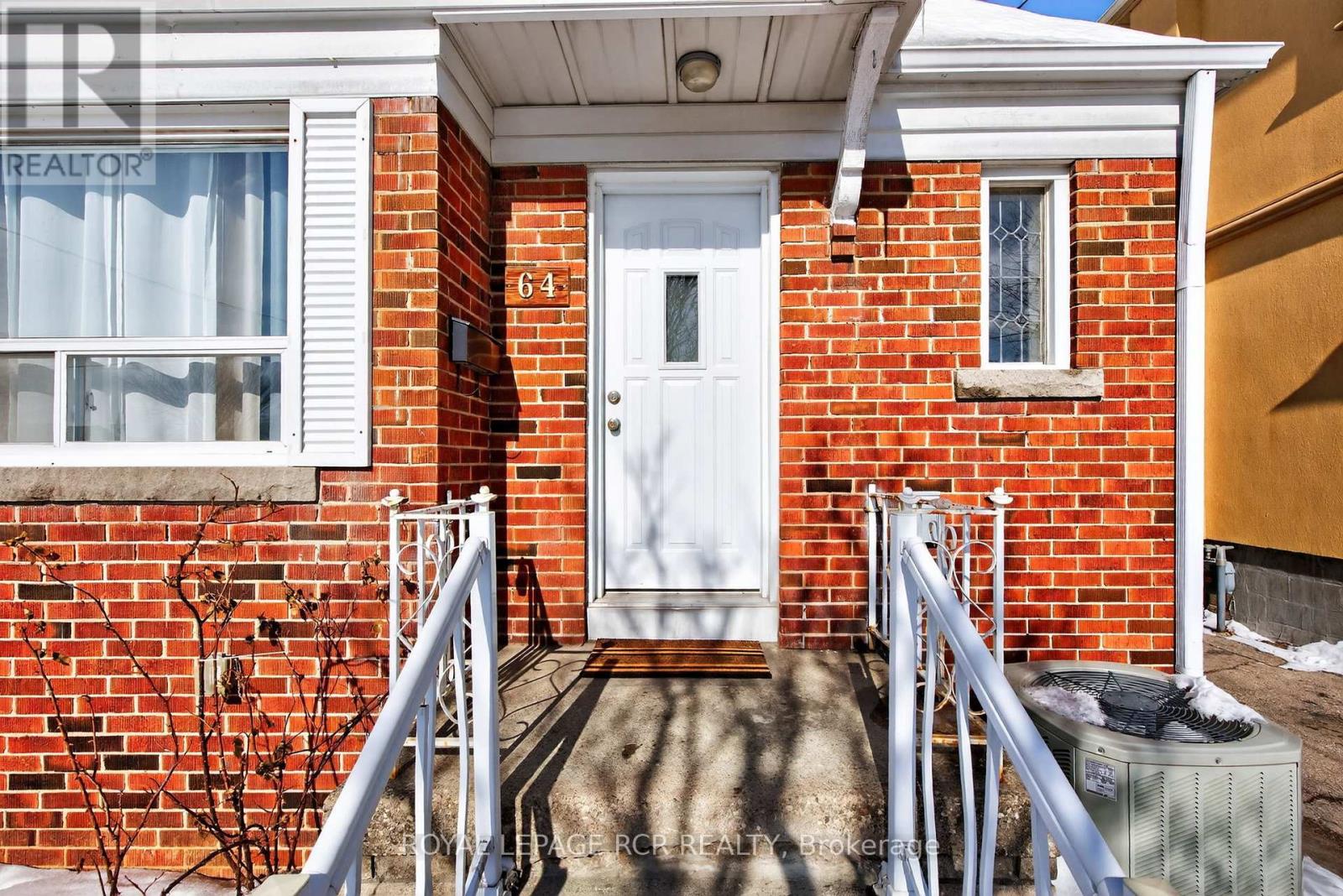64 Schell Avenue, Toronto, Ontario  M6E 2S9 - Photo 7 - W12794388