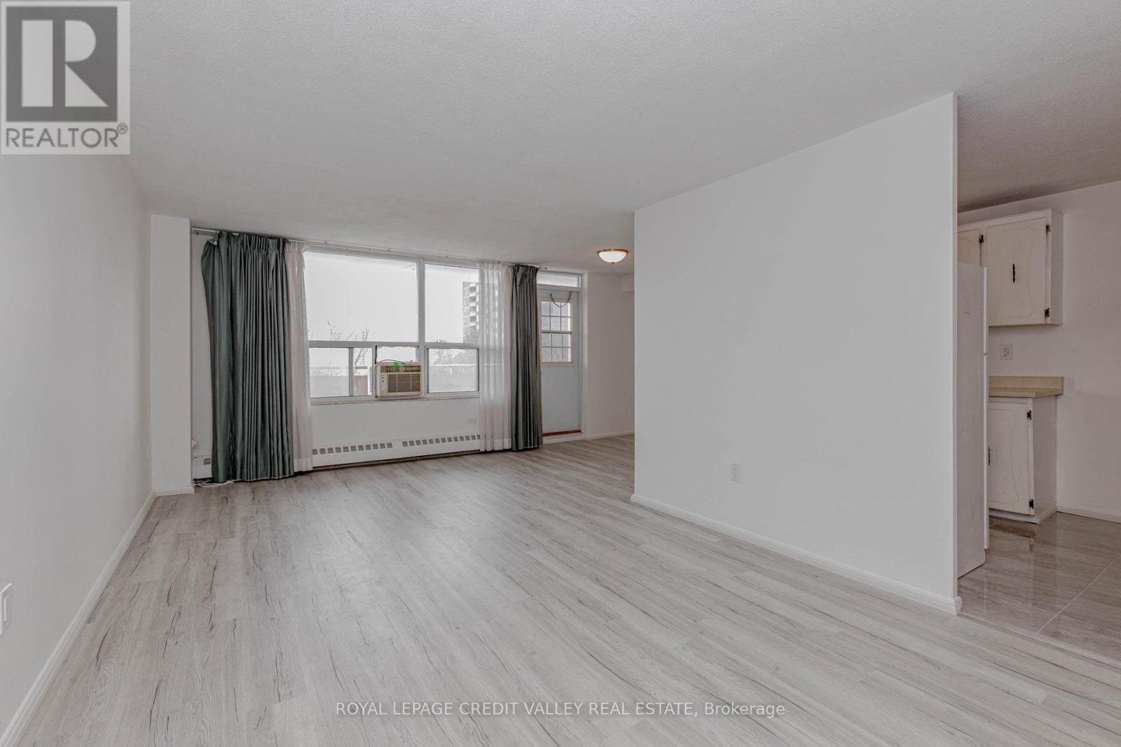 501 - 3120 Kirwin Avenue, Mississauga, Ontario  L5A 3R2 - Photo 15 - W12794480