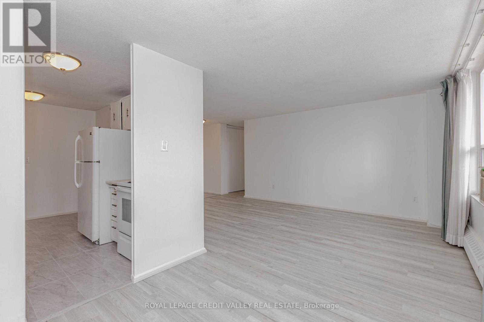 501 - 3120 Kirwin Avenue, Mississauga, Ontario  L5A 3R2 - Photo 18 - W12794480