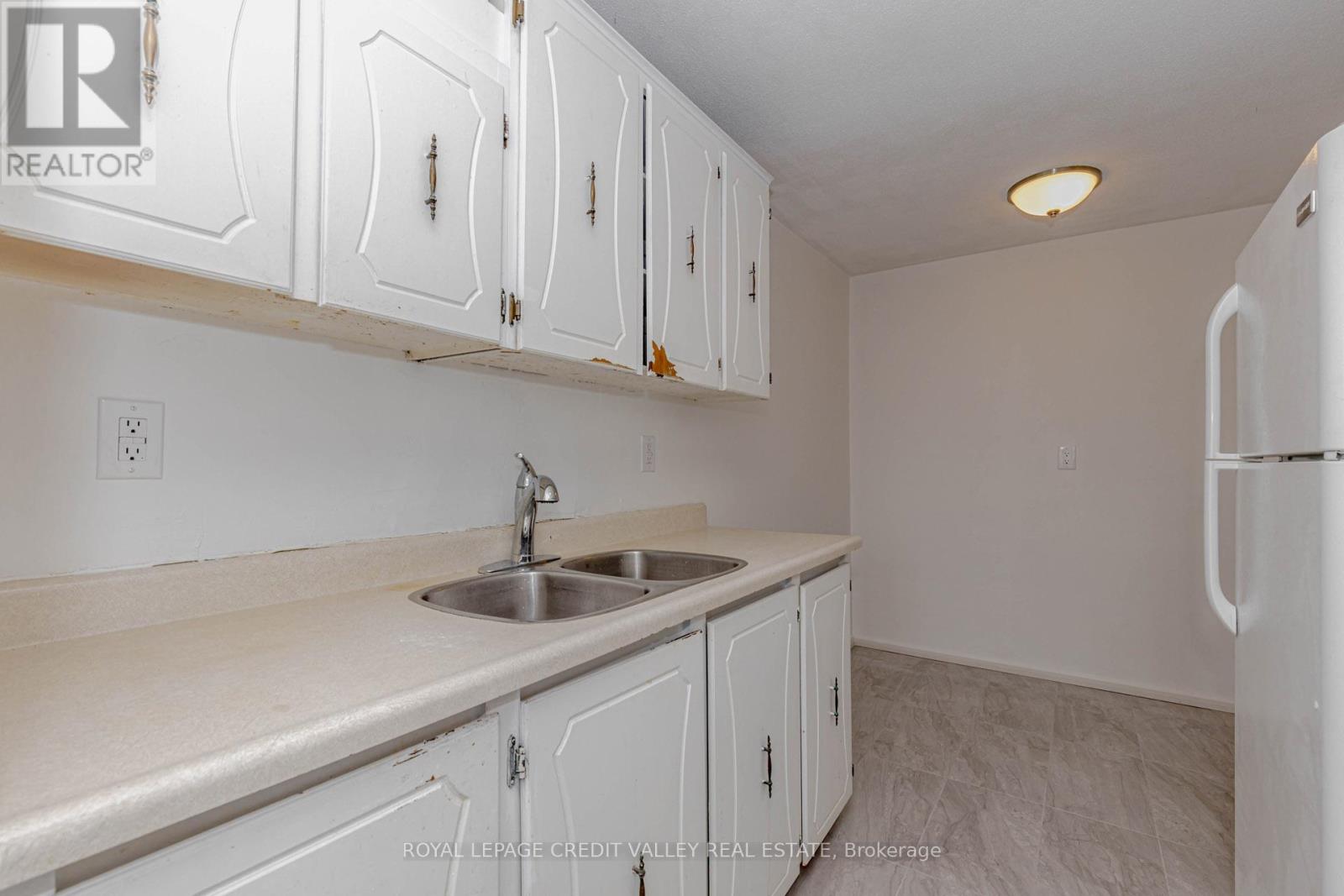 501 - 3120 Kirwin Avenue, Mississauga, Ontario  L5A 3R2 - Photo 23 - W12794480