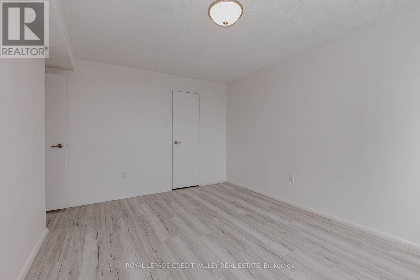 501 - 3120 Kirwin Avenue, Mississauga, Ontario  L5A 3R2 - Photo 37 - W12794480