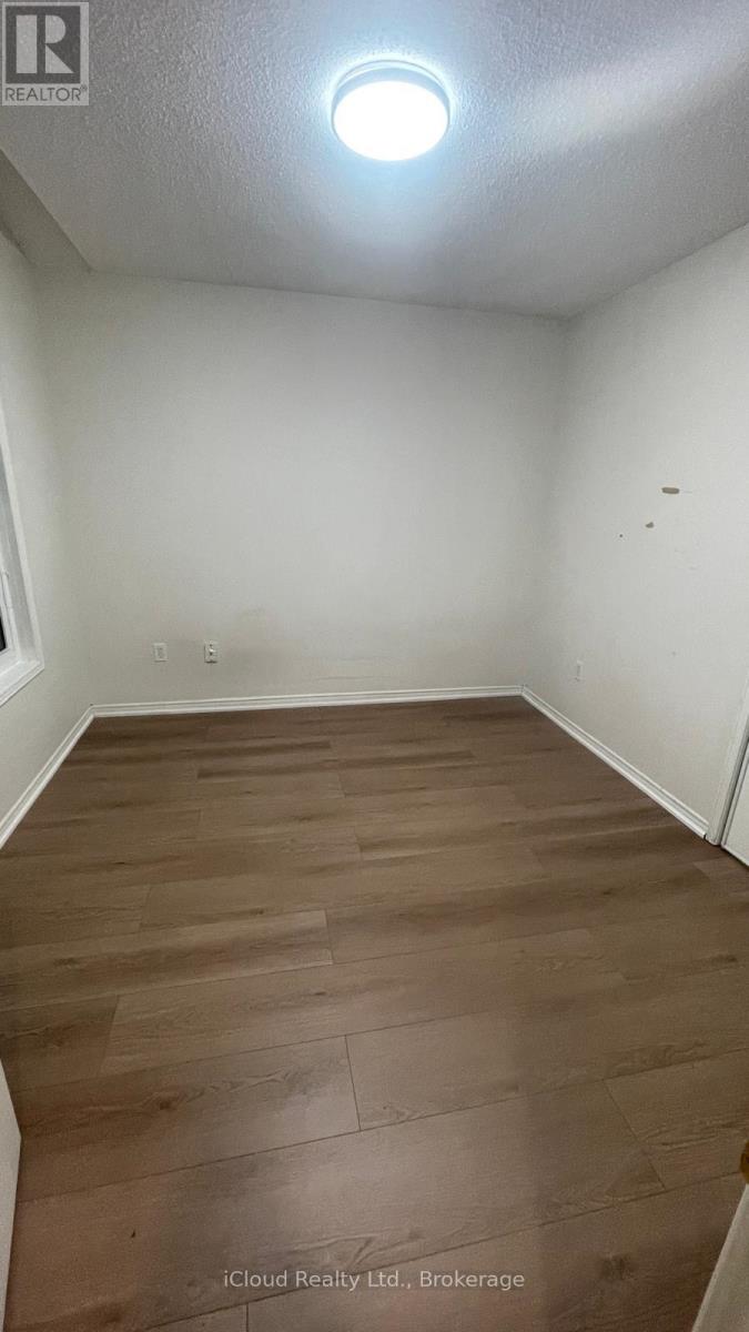 (Upper) - 33 Fenflower Court, Brampton, Ontario  L7A 1H3 - Photo 11 - W12794492